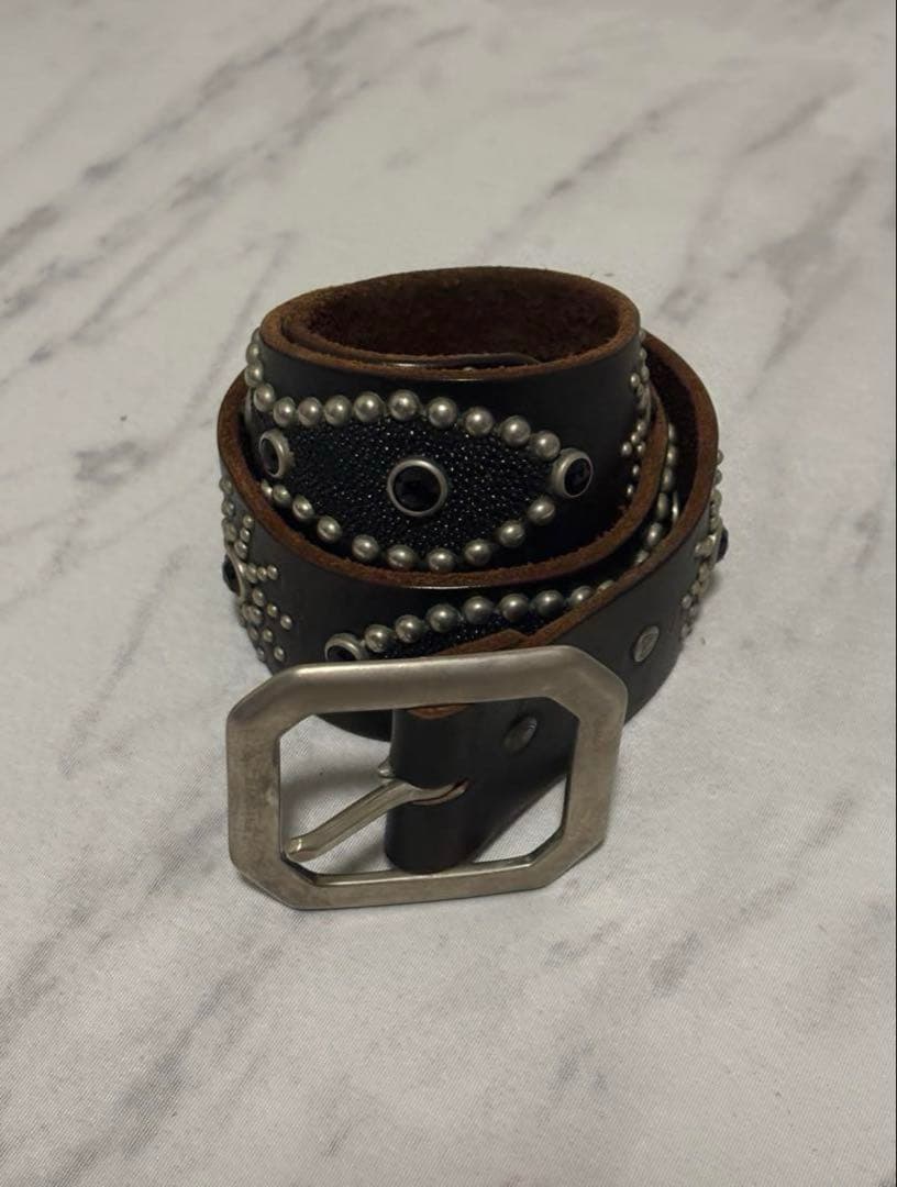 i*6様 HTC ピーナッツ　スティングレイ　スタッズベルト　32