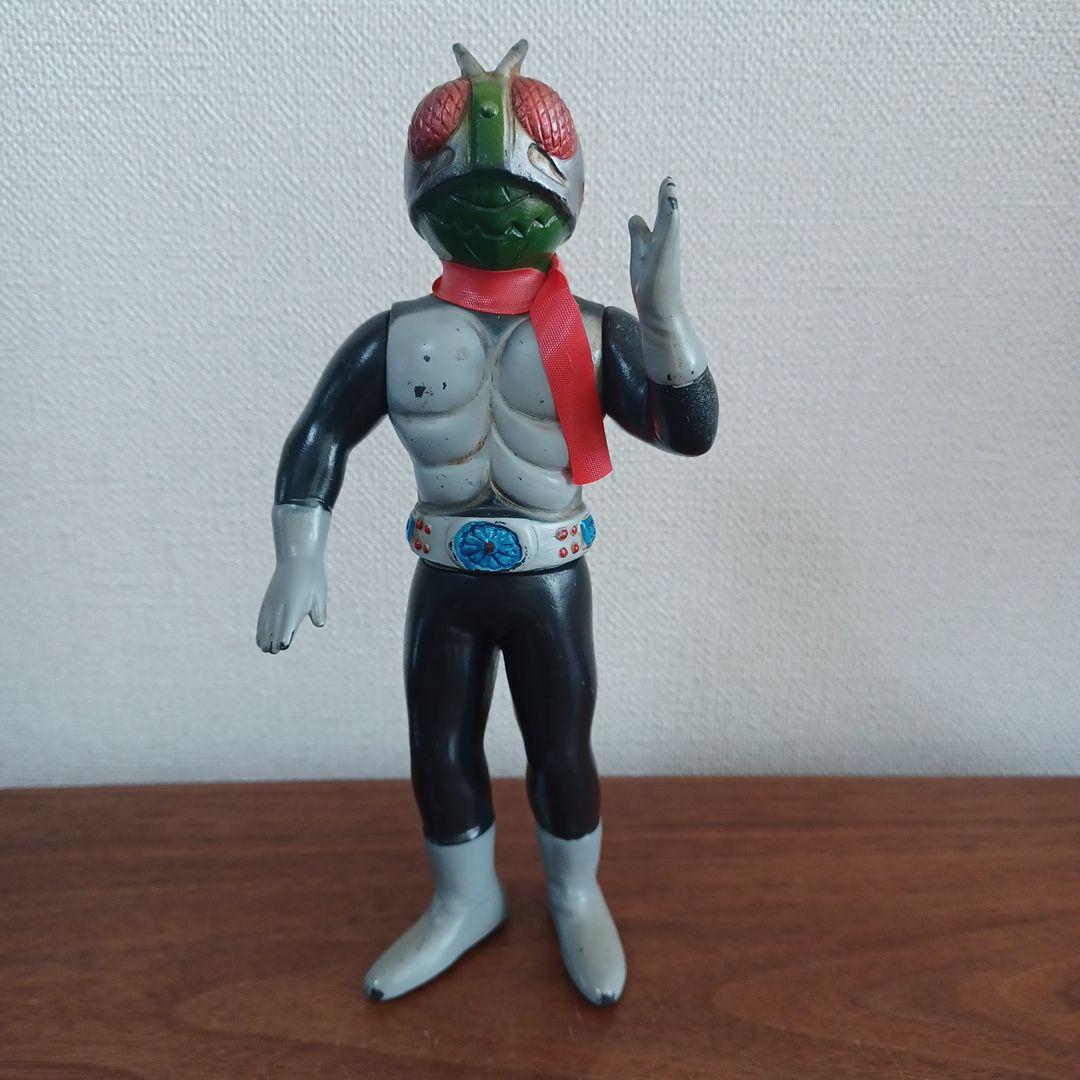 無版権　パチもの通称「盆踊りライダー」と呼ばれる希少ソフビフィギュア 無版権 パチもの 通称「盆踊りライダー」希少ソフビフィギュア - メルカリ