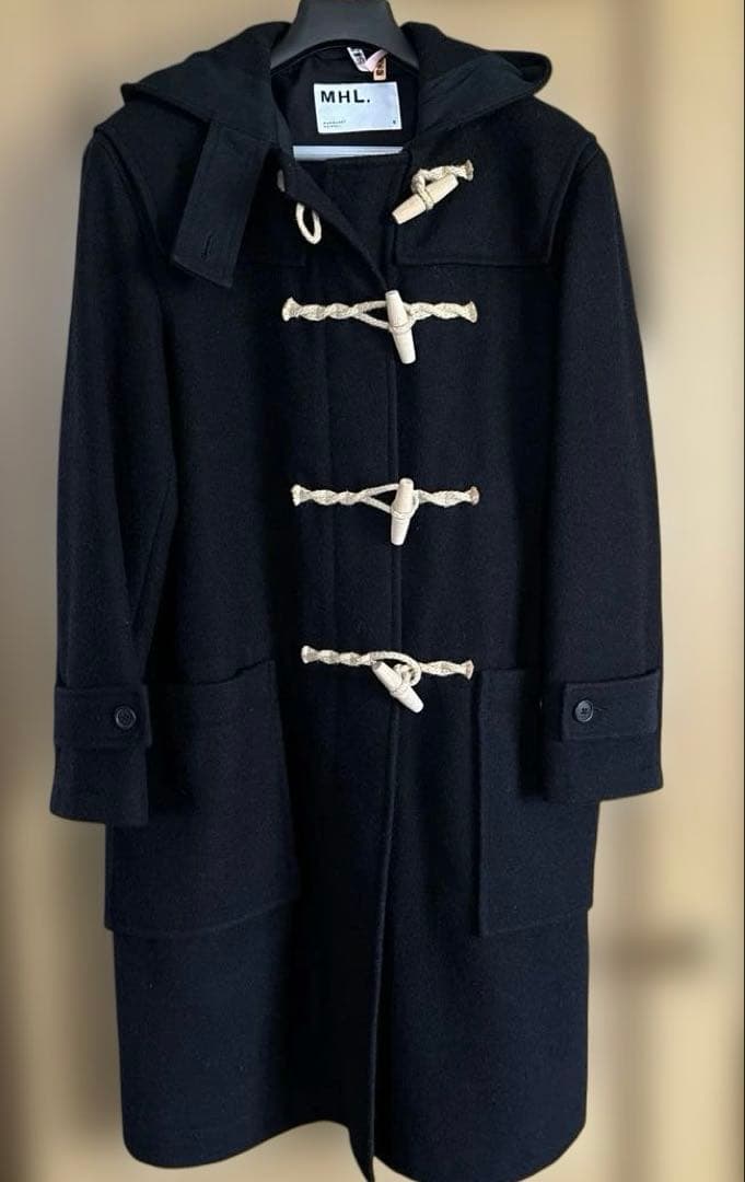 MHL. ブラック ダッフルコート