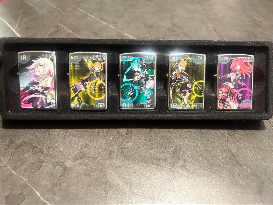 【非売品】VOCALOIDzippoライター/初音ミク・鏡音リンレン・ルカ・IA