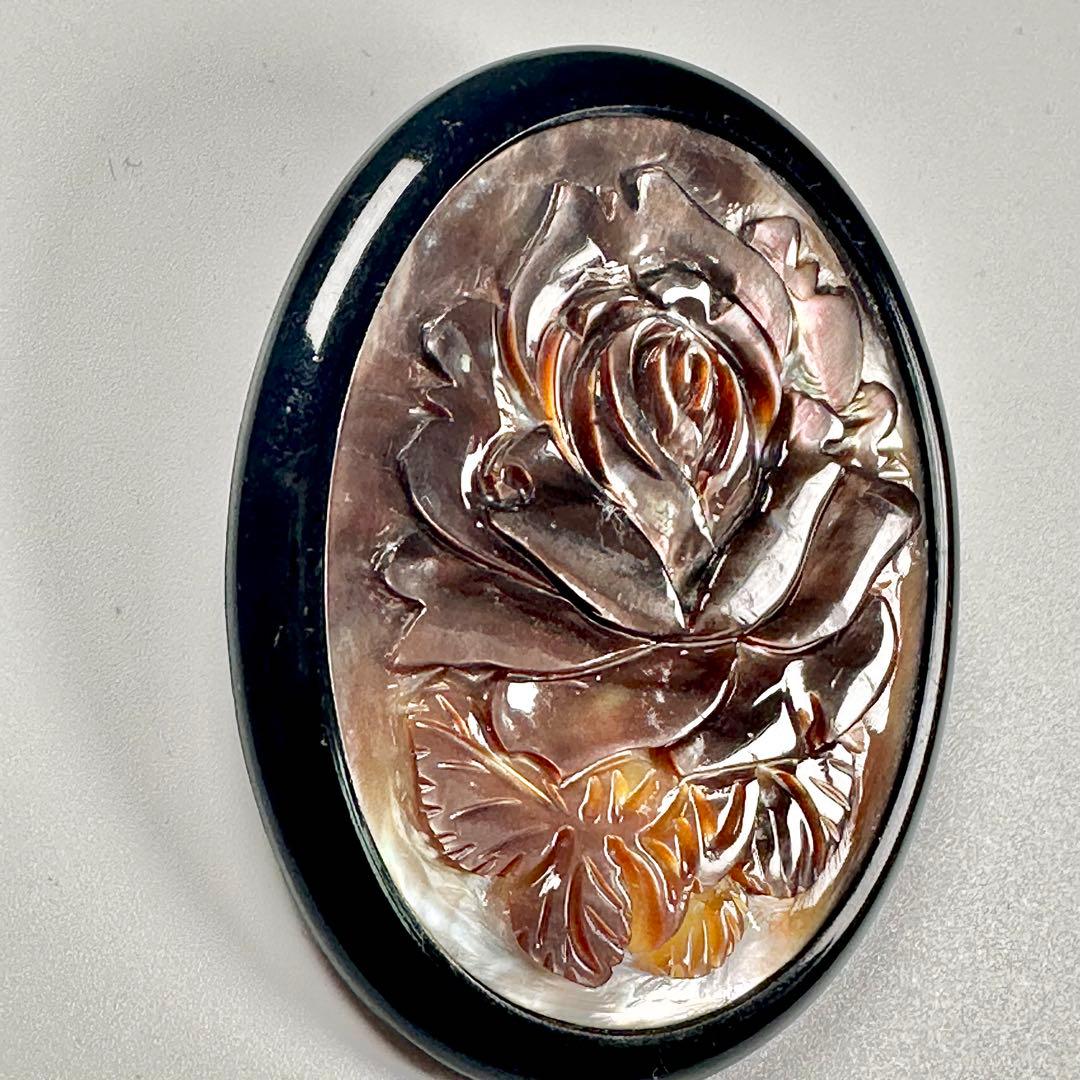 希少】ヴィンテージ 薔薇 彫刻 ブローチ 2way シェルカメオ？ - メルカリ
