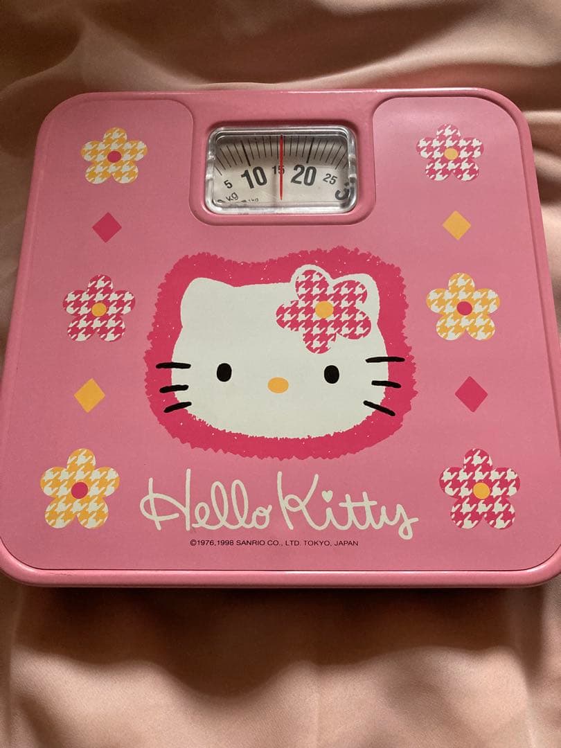 キティ　カオハナ　千鳥　体重計 ピンク　新品　ジャンク品