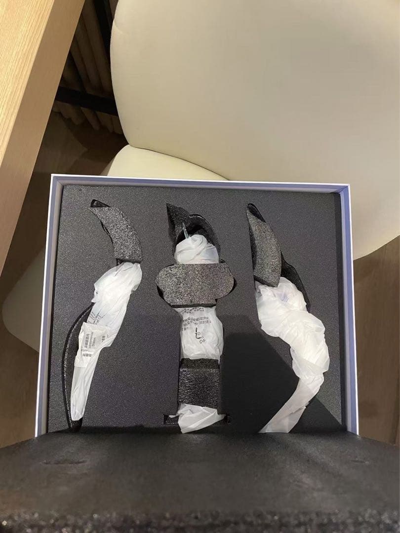 AZURA The Wing Figurine 海外限定 - メルカリ