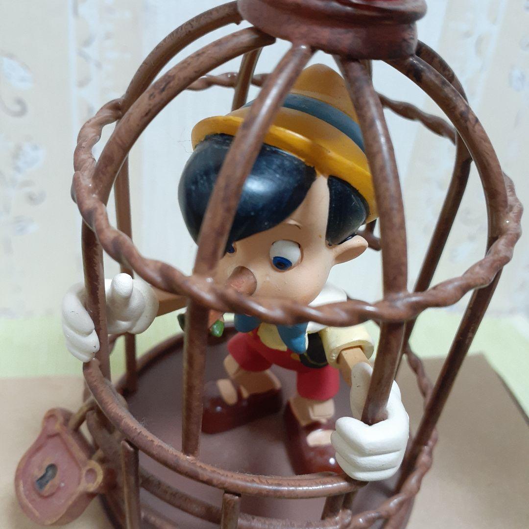 ディズニー オーナメント フィギュア ピノキオ ストロンボリ劇場
