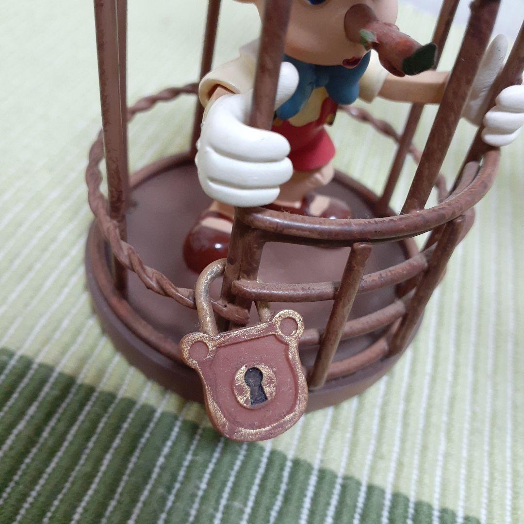ディズニー オーナメント フィギュア ピノキオ ストロンボリ劇場