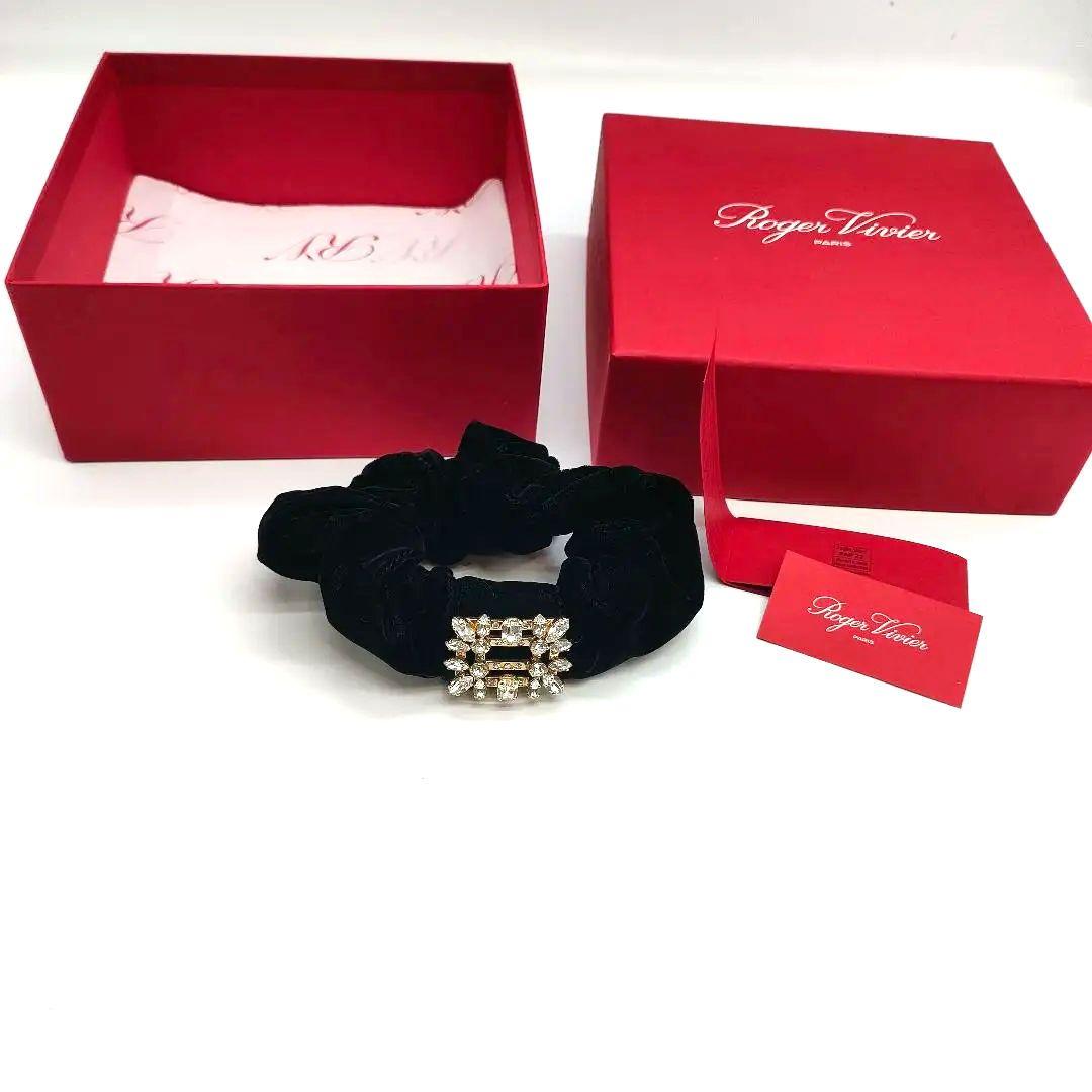 【希少】ロジェヴィヴィエ 24SS シュシュ クリスマスプレゼント