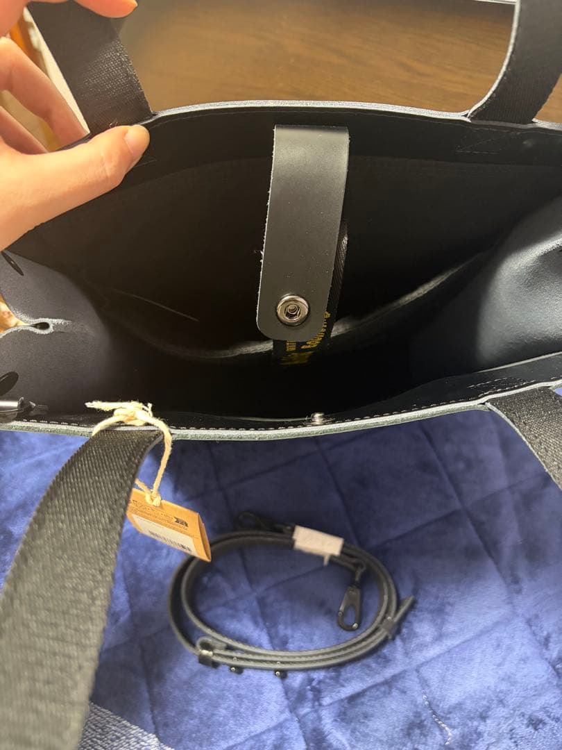 ドクターマーチン DR.MARTENS タグ付き 未使用 DNA TOTE - メルカリ