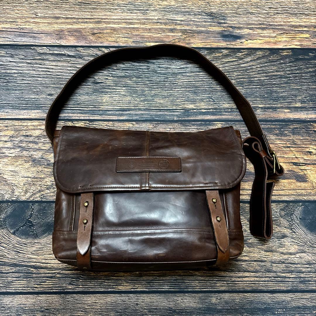 バッグ GANZO HORWEEN / leather messenger bag