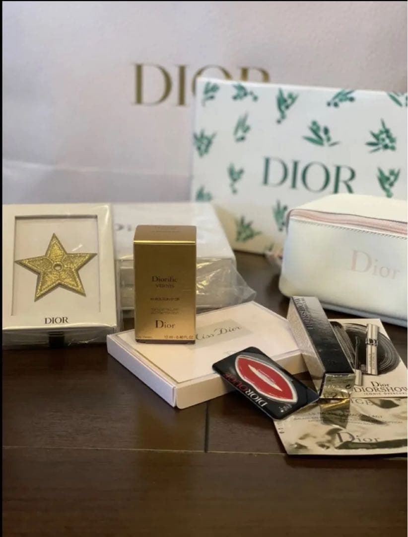 Dior J'adore Eau de Parfum トラベルスプレー