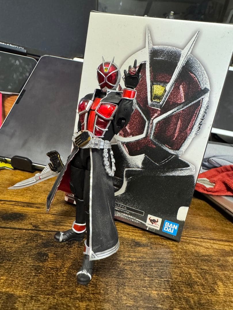 真骨彫　仮面ライダーウィザード　フレイムスタイル S.H.Figuarts（真骨彫製法） 仮面ライダーウィザード フレイムスタイル