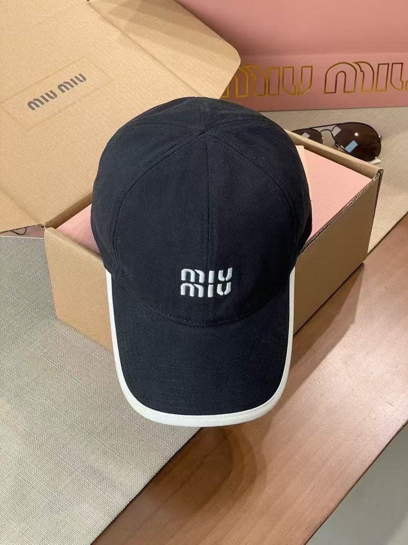 miu miu 帽子 キャップ BLACK