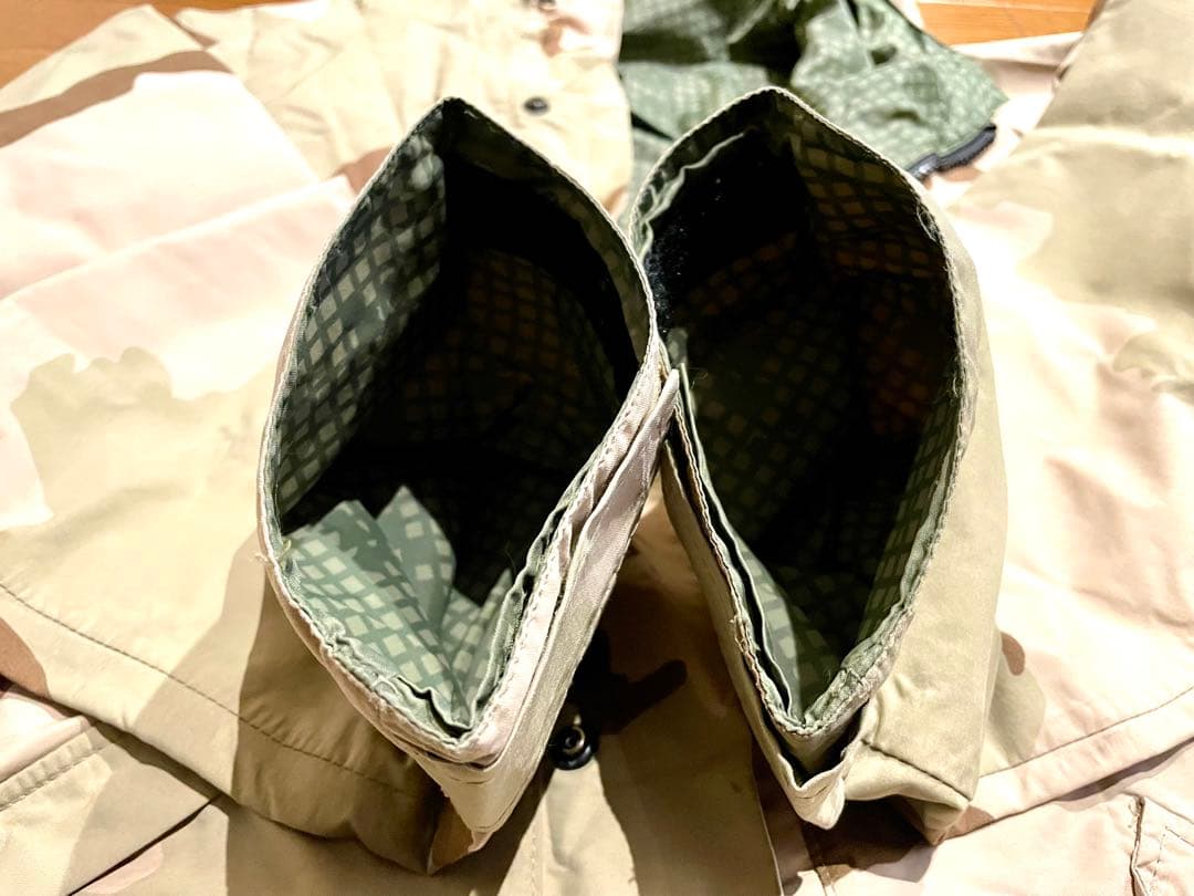 実物本物【最軽量】ゴアテックスパーカー 特殊部隊 リバーシブルナイト