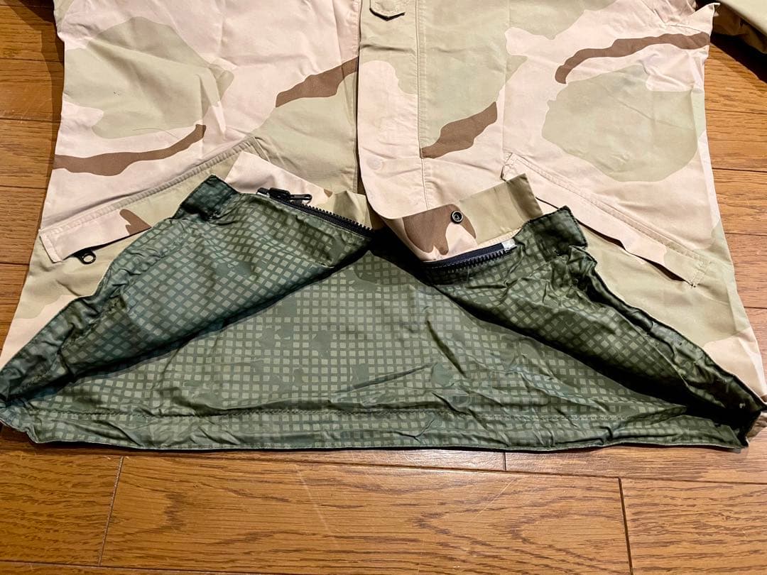 実物本物【最軽量】ゴアテックスパーカー 特殊部隊 リバーシブルナイト