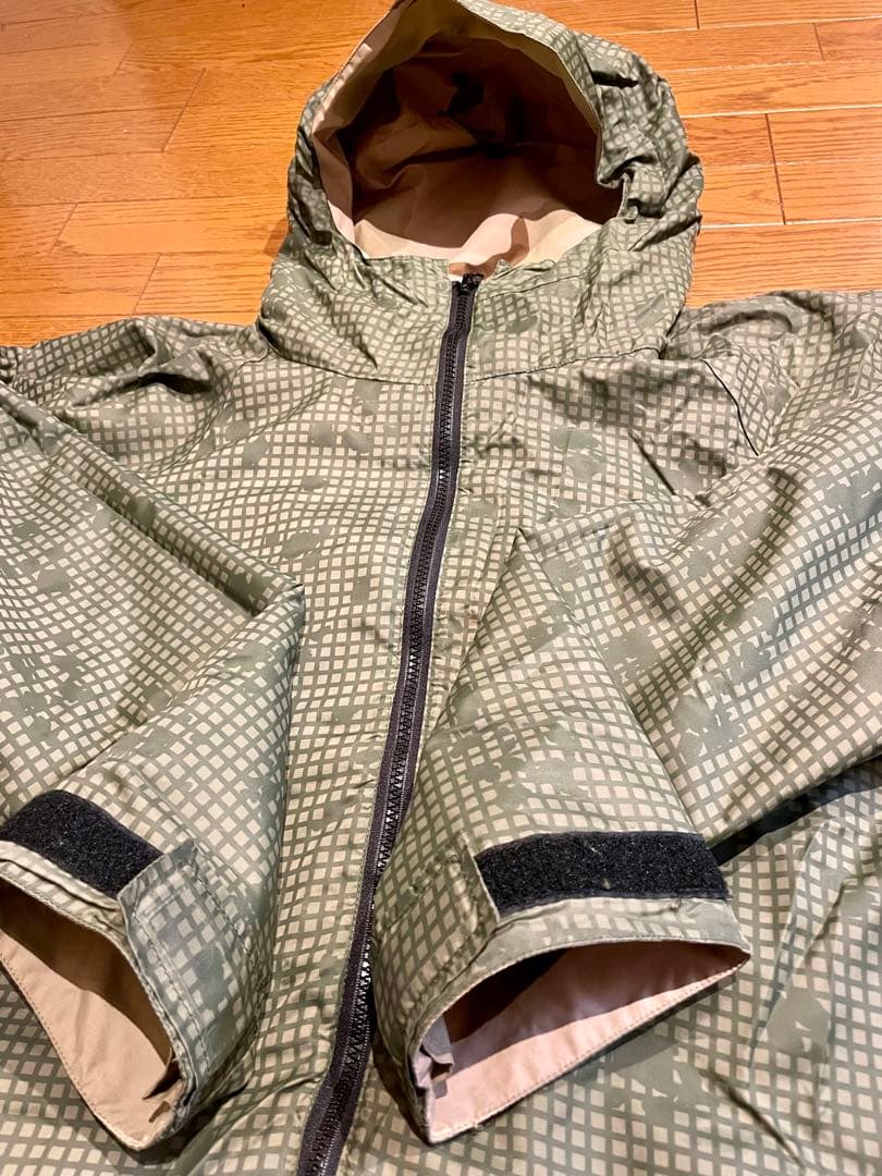 実物本物【最軽量】ゴアテックスパーカー 特殊部隊 リバーシブルナイト