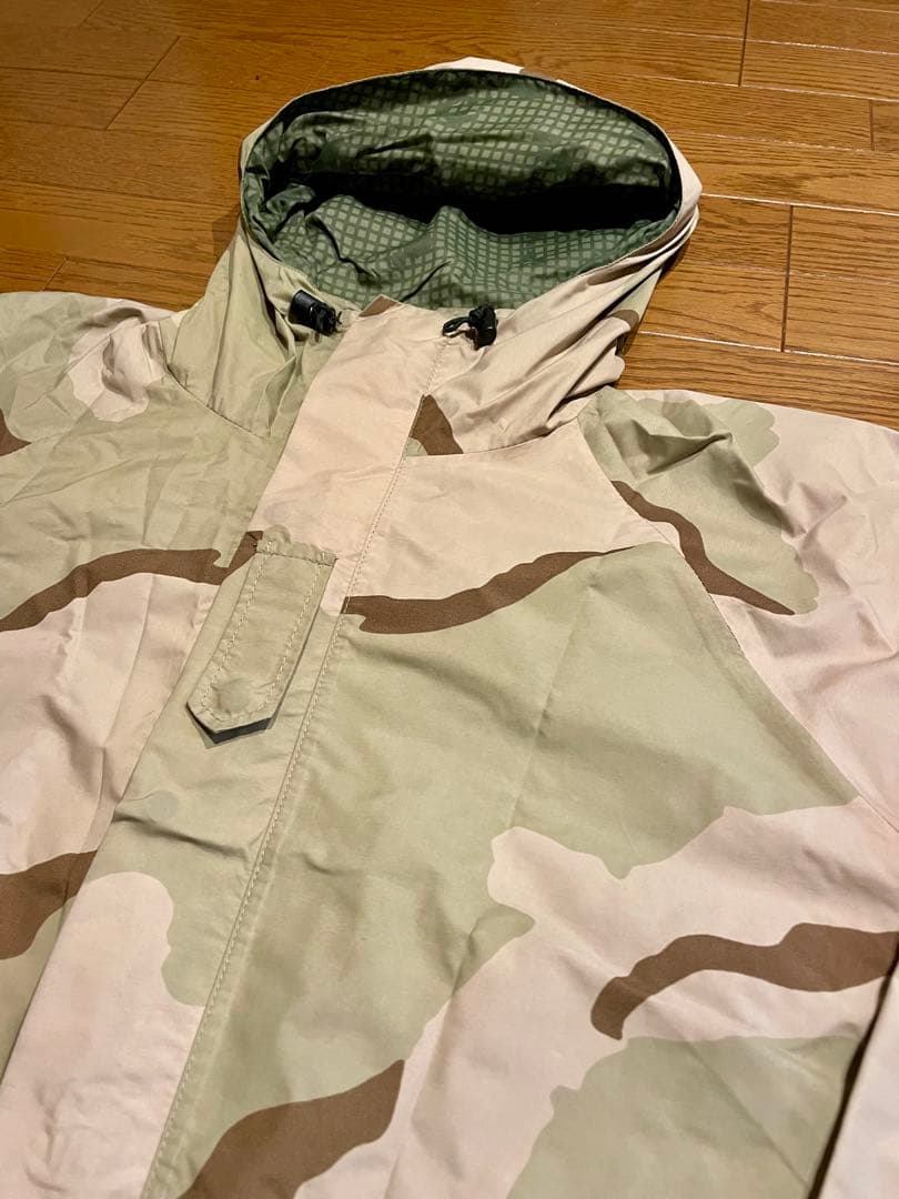 実物本物【最軽量】ゴアテックスパーカー 特殊部隊 リバーシブルナイト