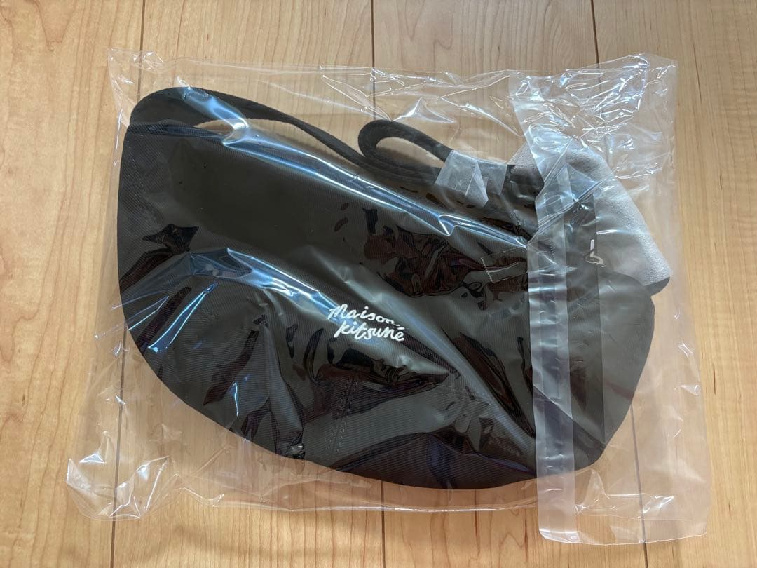 Maison Kitsuné】ダブル ボールド フォックスヘッド バム バッグ