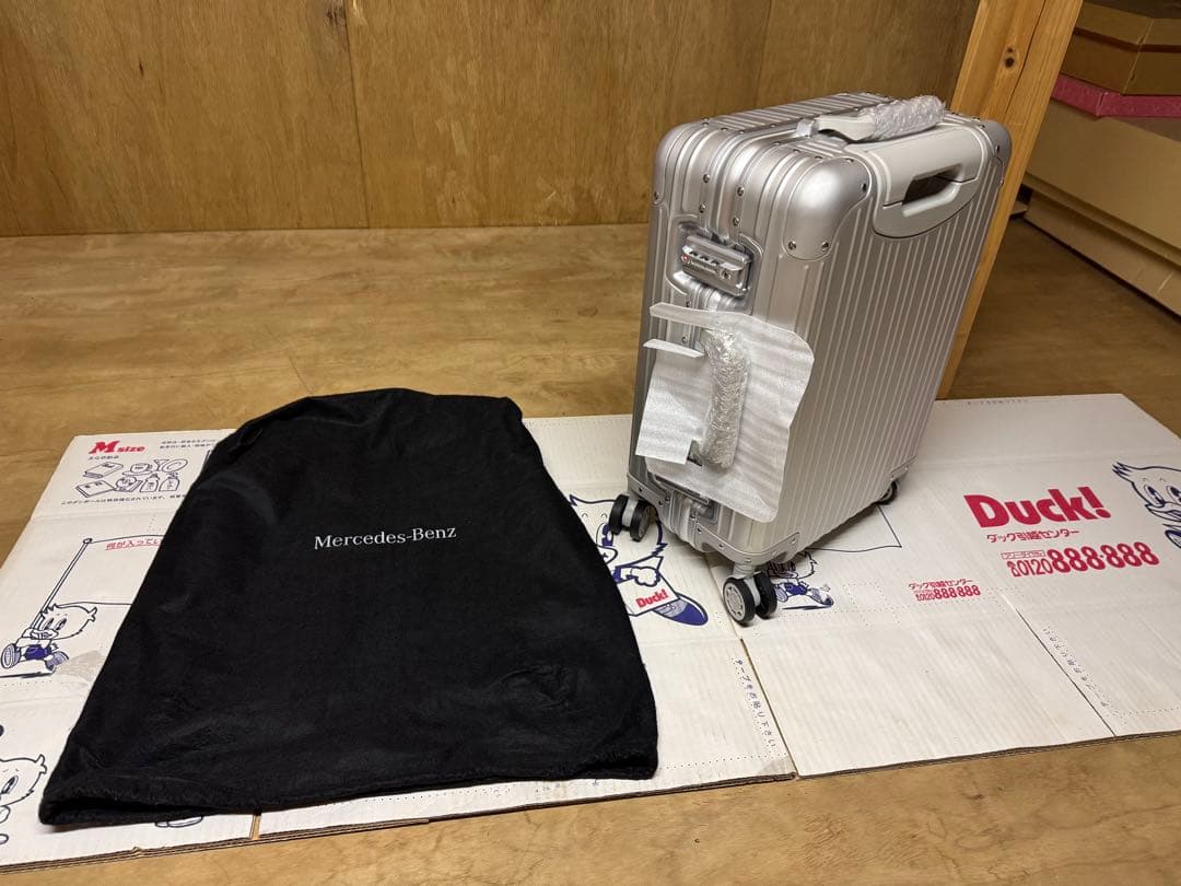 メルセデスベンツ『スーツケース 32L 4輪』 未使用 リモア キャリーケース