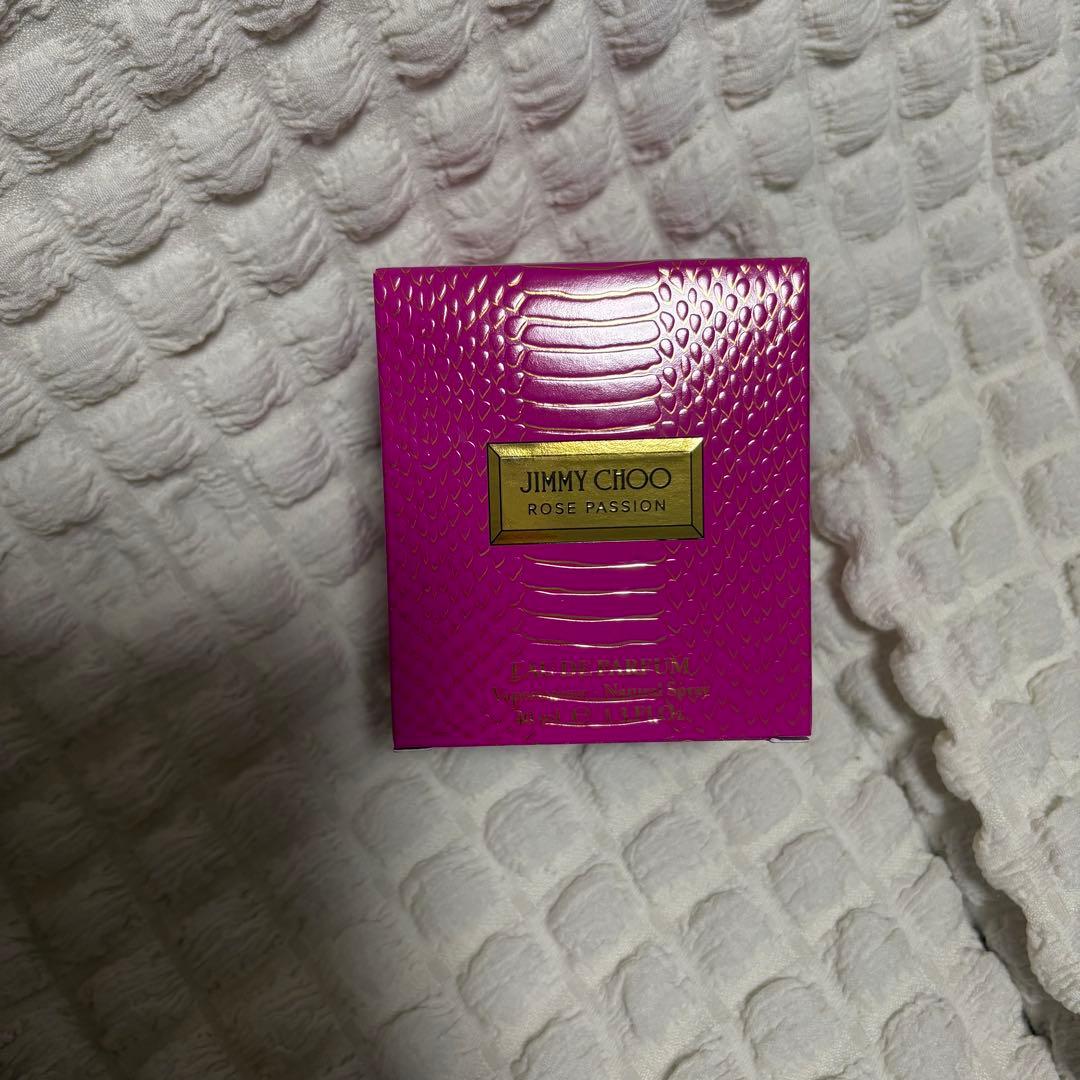 Jimmychoo ローズパッションオードパルファム 40ml