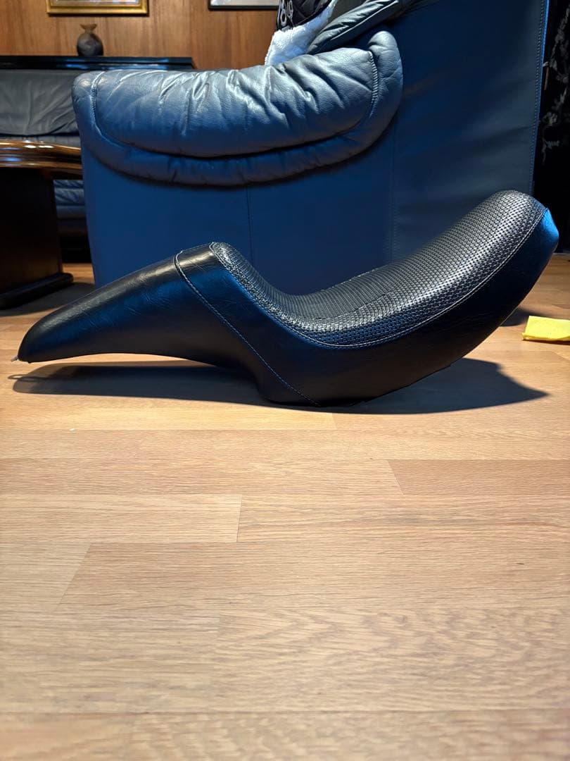 FXRシート　ガンファイター　本革　コルビン　FXR ショベル　エボ Gunfighter Seat for FXR. 当店のオリジナルシートのFXR用ガン