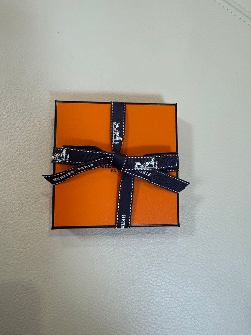 新品未使用エルメスキーホルダー 《シュヴァル》