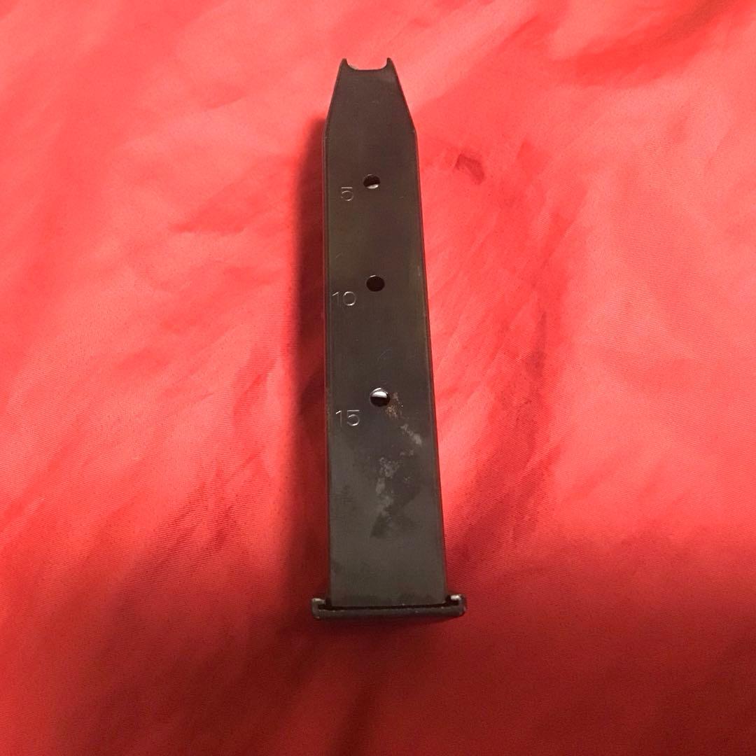 ベレッタ製 実物 M9純正マガジン - メルカリ