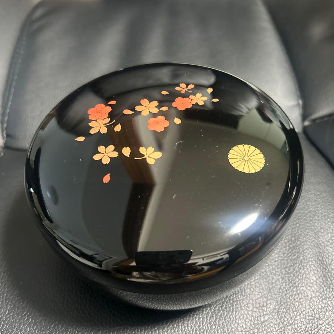 漆器 椀 花模様 菊紋入り 菊花紋茶碗 神宮窯/十六八重表菊 お椀・ボウル・鉢 antique art nozomi