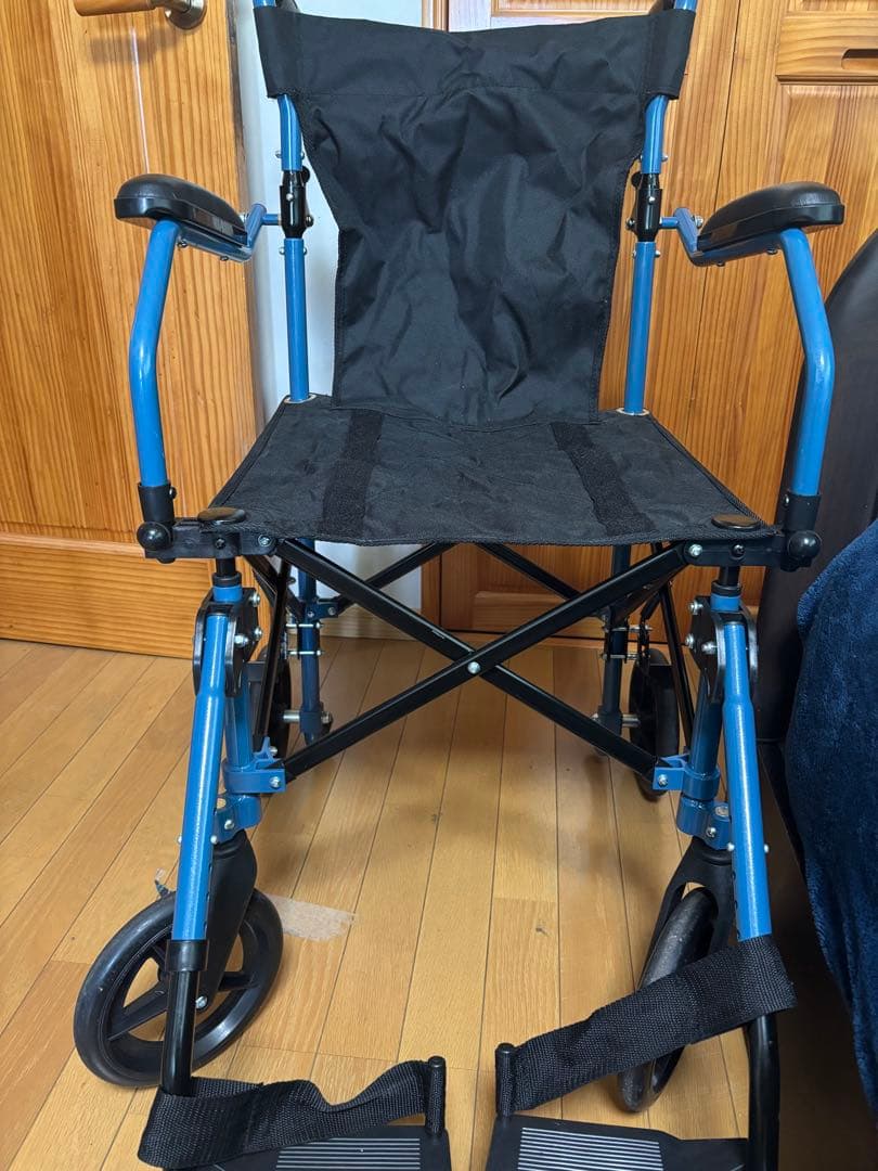 折り畳み車椅子