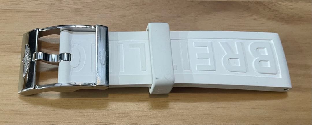 BREITLING ホワイト ダイバープロ ラバーストラップ 22MM 尾錠つき BREITLING（ブライトリング）アクセサリー ラバーベルト関係