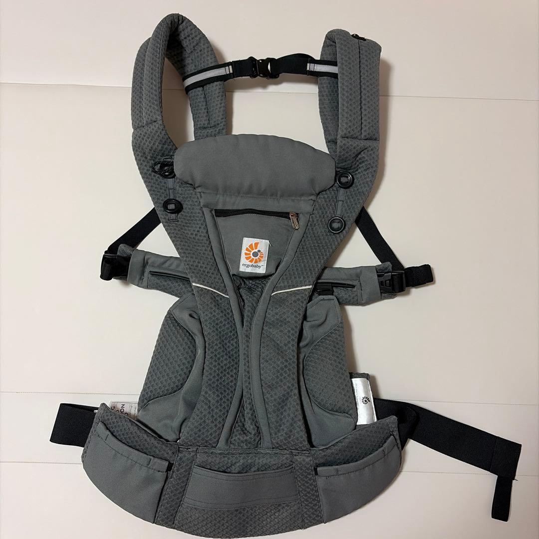 エルゴベビー オムニブリーズ グラファイトグレーOMNI Breeze - メルカリ