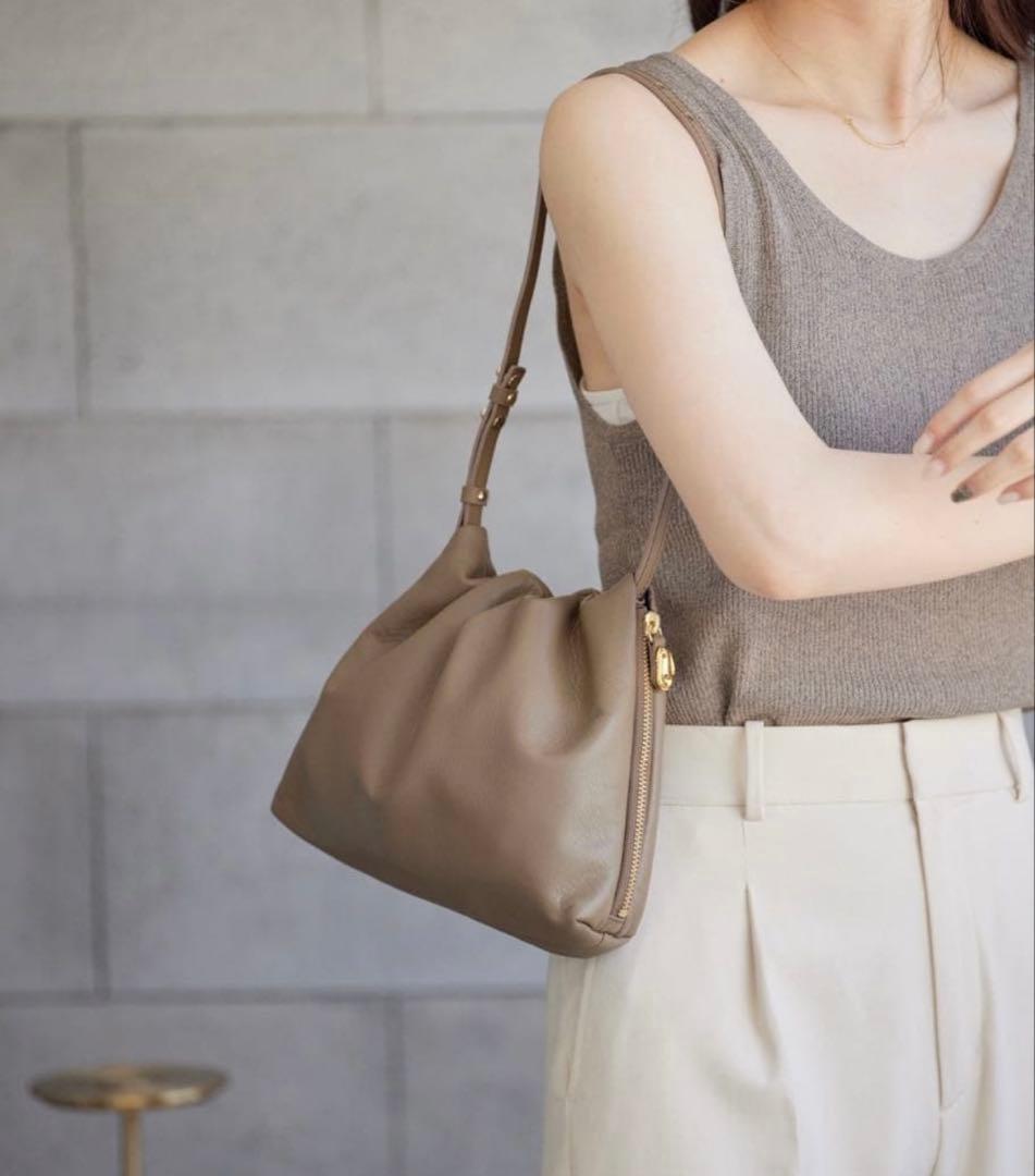 gem by russet レザーワンハンドルバッグgemeil ブラウン - メルカリ