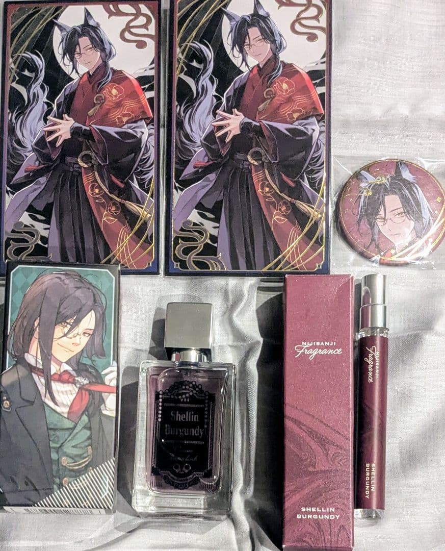 シェリン・バーガンディ　 香水　妖怪万化カード　缶バッジ