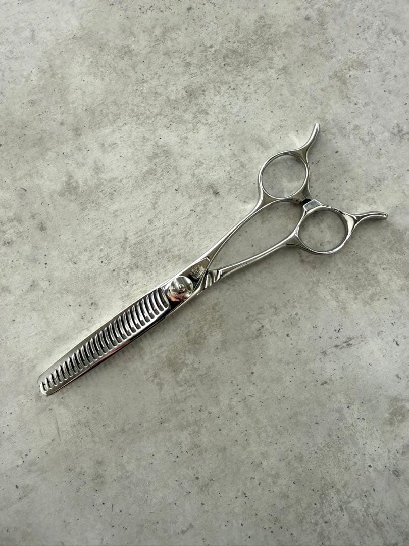 ナルトシザー 三梳きトラントS26 25〜30% 6インチ