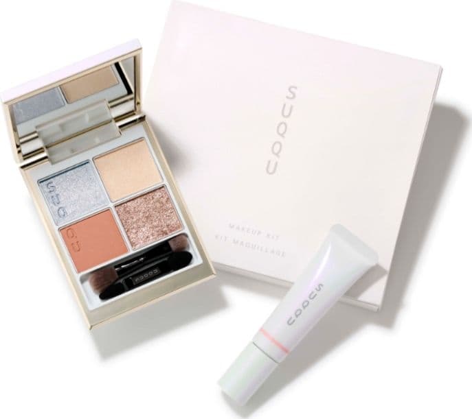 SUQQU　メイクアップ キット 光飾 (2025 ホリデー コレクション) Amazon.co.jp: SUQQU スック メイクアップ キット 光飾 (2025 ホリデー