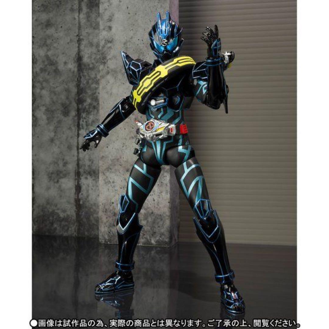 S.H Figuarts ダークドライブタイプネクスト　仮面ライダードライブ Amazon | S.H.フィギュアーツ 仮面ライダーダークドライブ タイプ