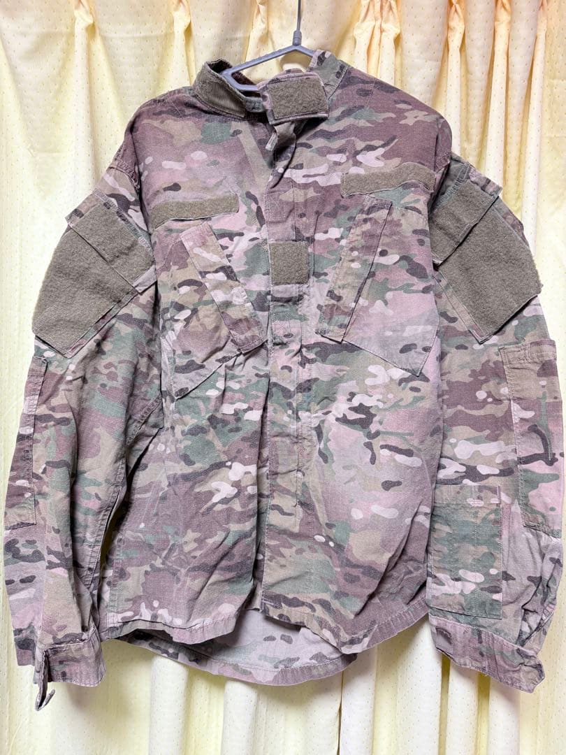 アメリカ軍の戦闘服上下セット（値引き可）