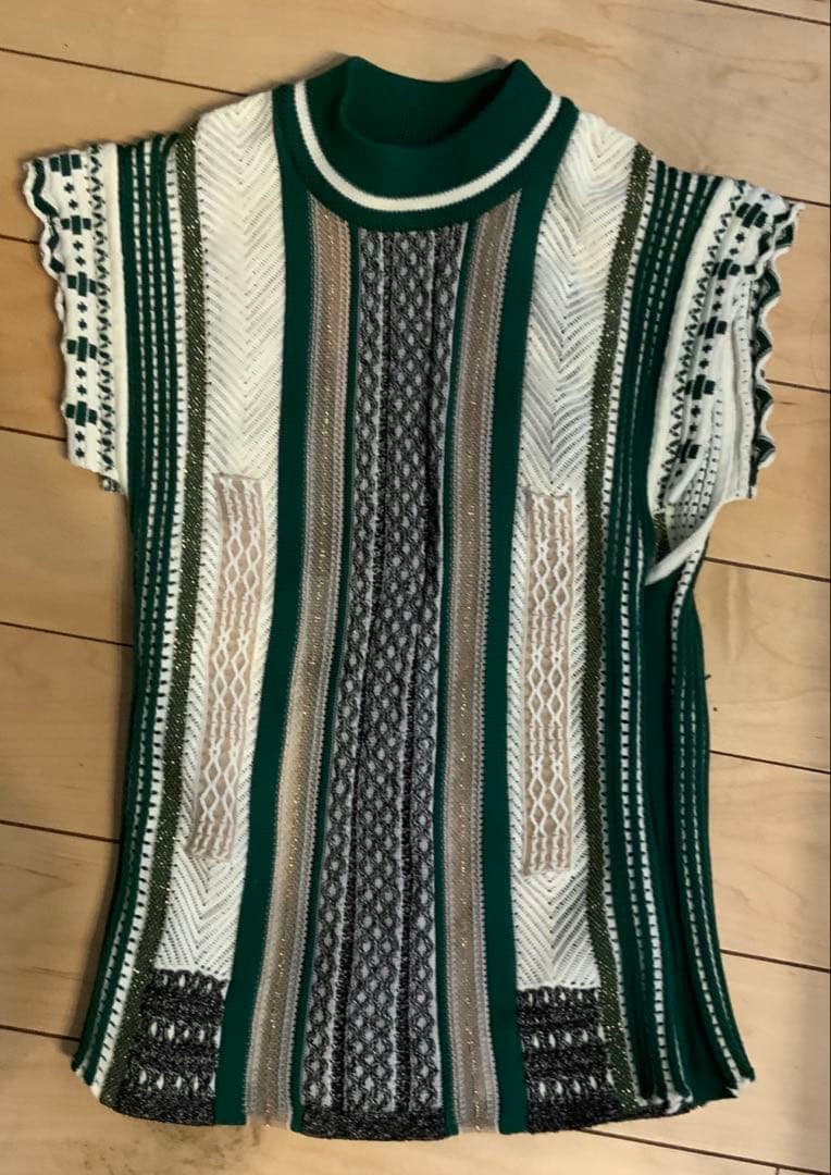 中古　美品　MAME KUROGOUCHI　ノースリーブ　ニット　ベスト