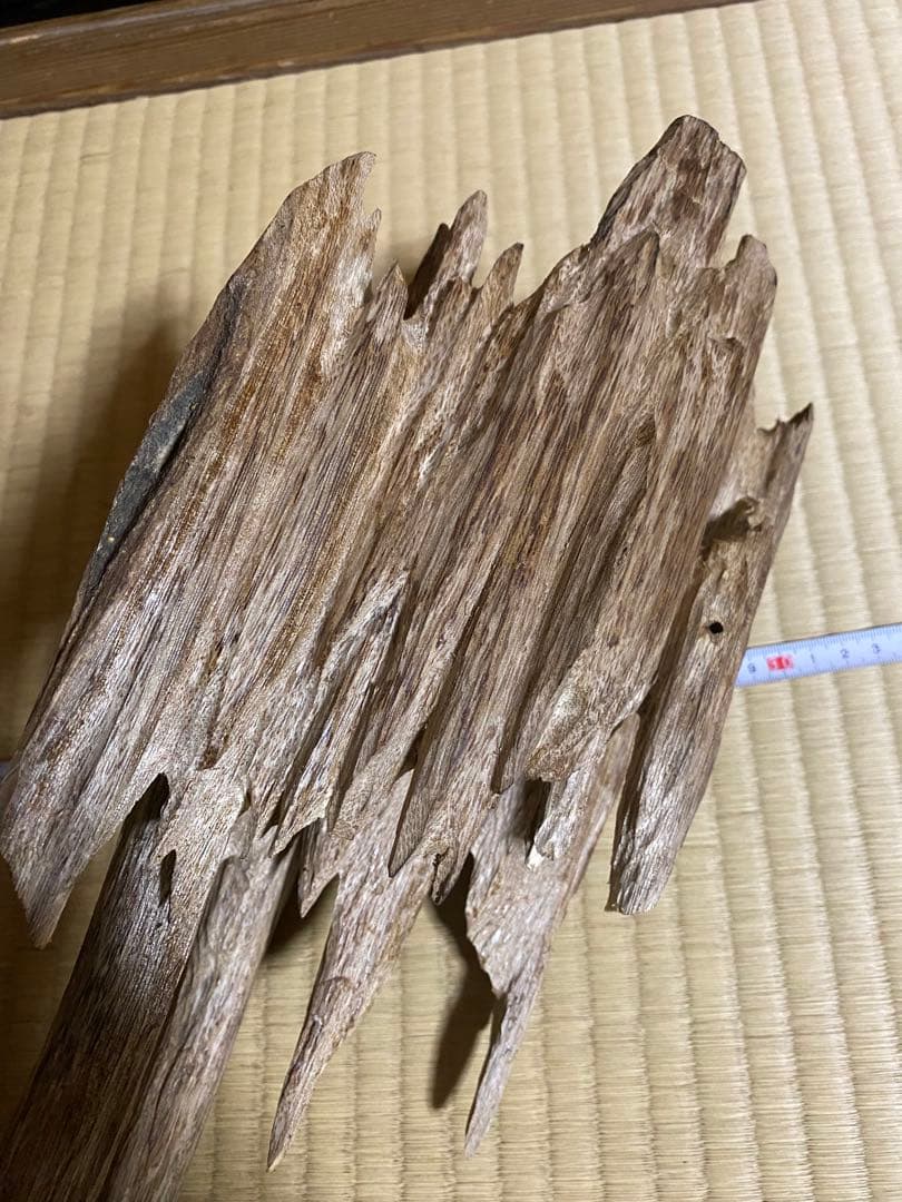 ベトナム産天然香木 希少良香沈香483.7g 香道聞香用六国五味伽羅