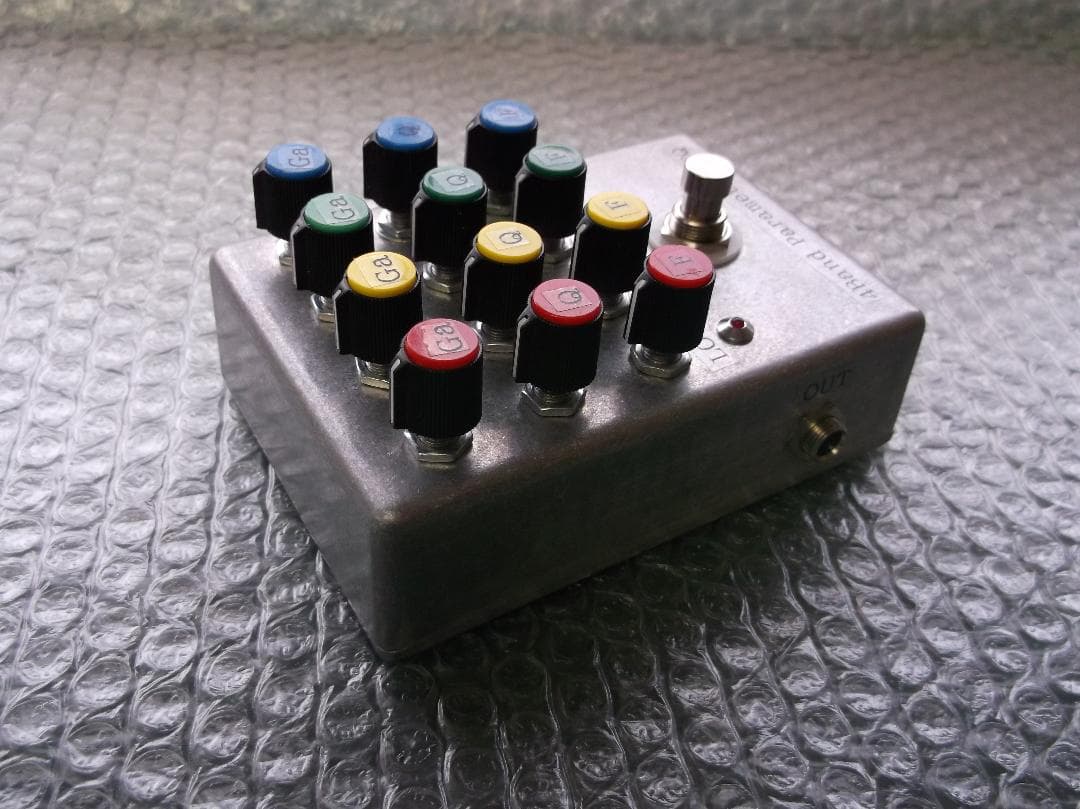 新品マスタリング クオリティ・アナログ小型4バンド パラメトリック