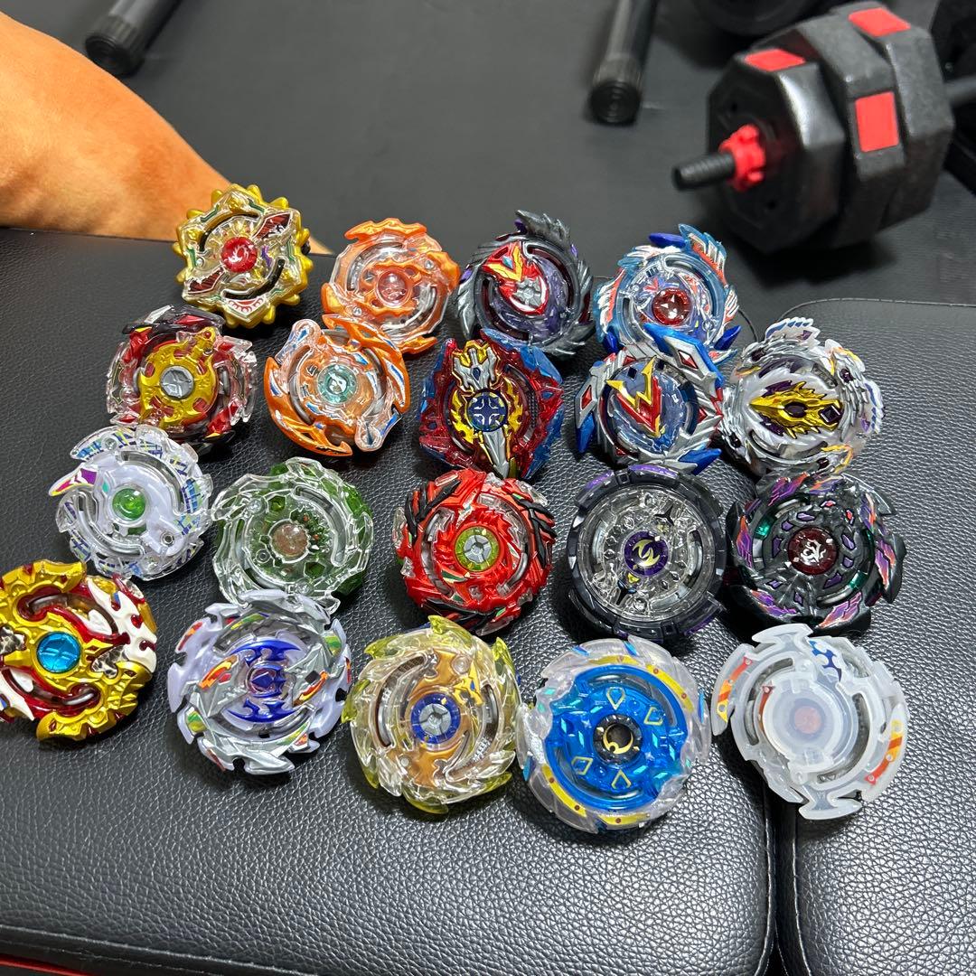 ベイブレード　　19個　その他まとめ売り ベイブレードX まとめ売り - メルカリ