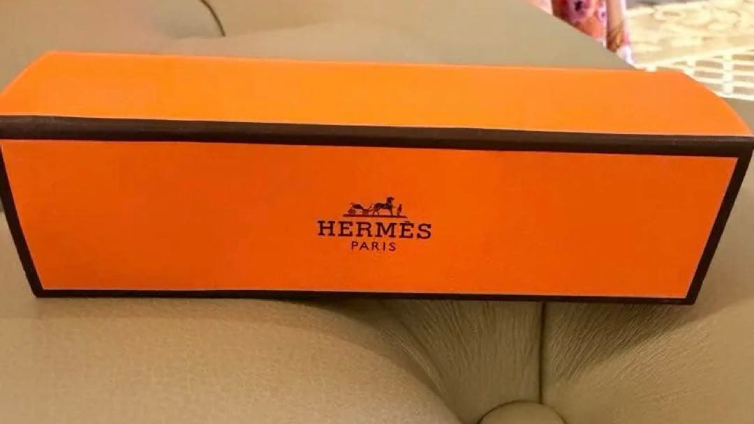 日本未発売　HERMES エルメス プラン エア フォン ドゥ タン ソワン