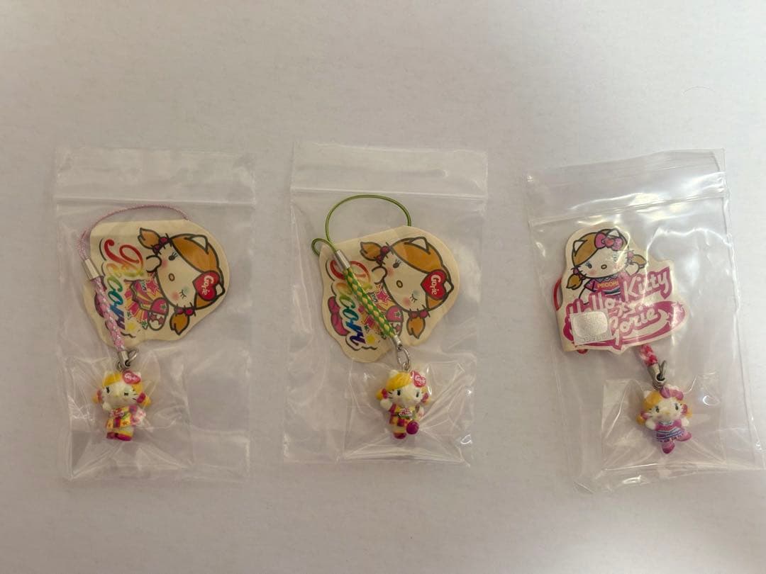 ハローキティ　ゴリエ　ストラップ　根付　 3個