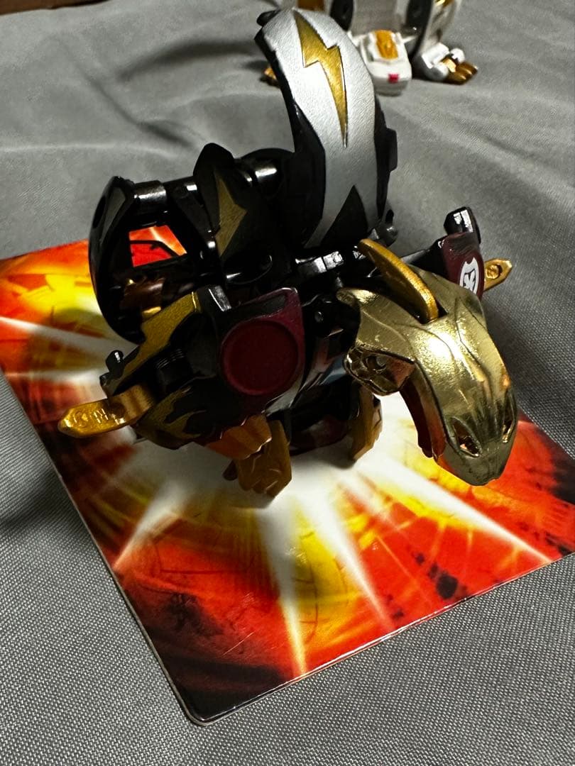 爆丸 爆TECH 神3 士ガリュウ 磁ドラガオン 轟フドウ 箱付き - メルカリ