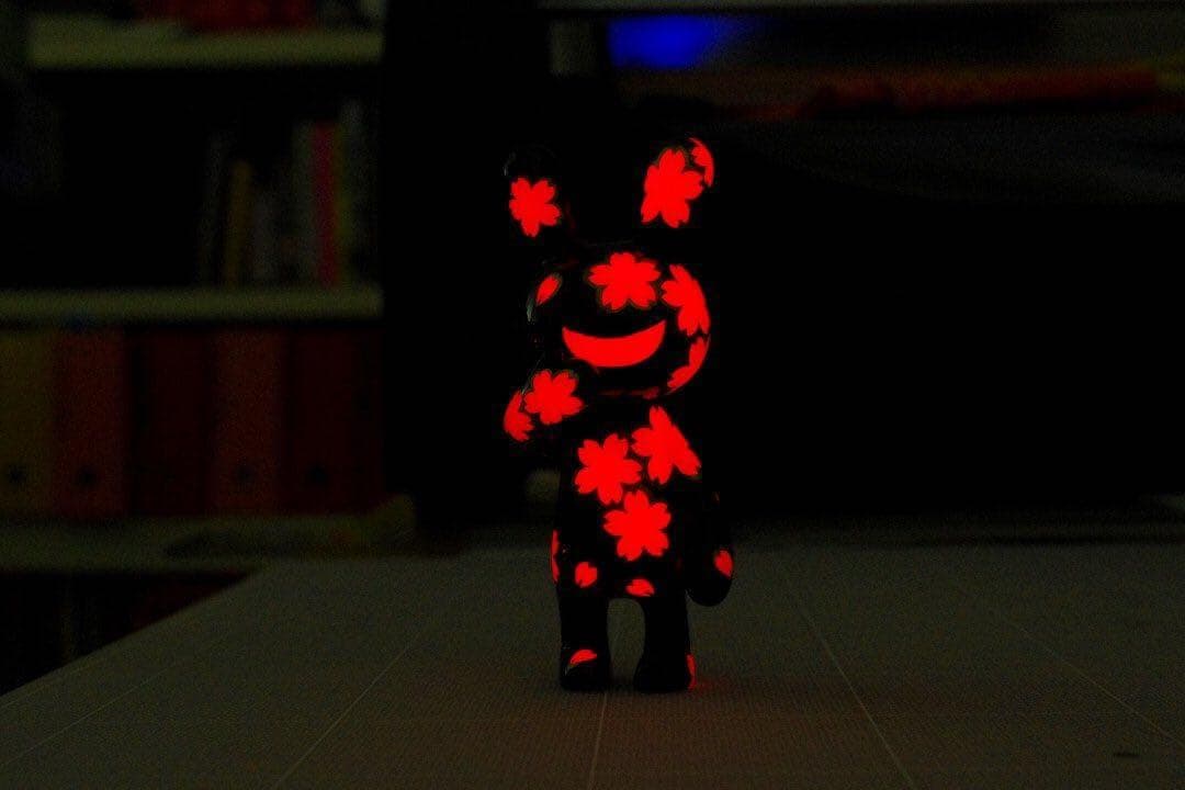 新品 赤蓄光　BLACK RABBiT 立ちver 夜桜　ブラックラビット □BLACK RABBiT お座り 夜桜 - BLACKRABBiT WEB SHOP