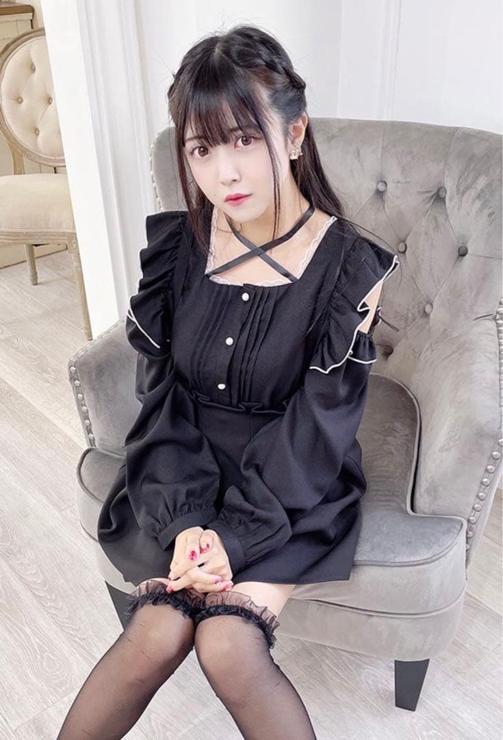 ♡【MA*RS】肩開きサテンリボンクロスブラウス♡ - メルカリ