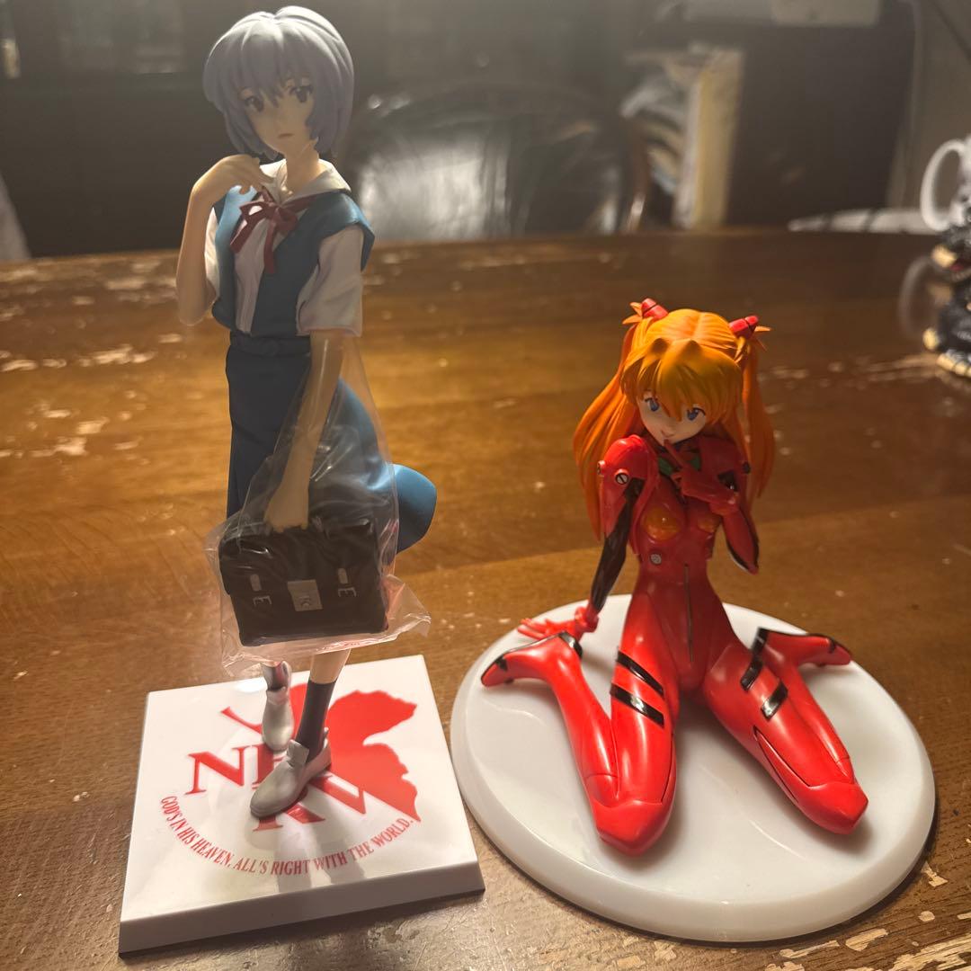 綾波レイ & 惣流・アスカ・ラングレー フィギュアセット - メルカリ