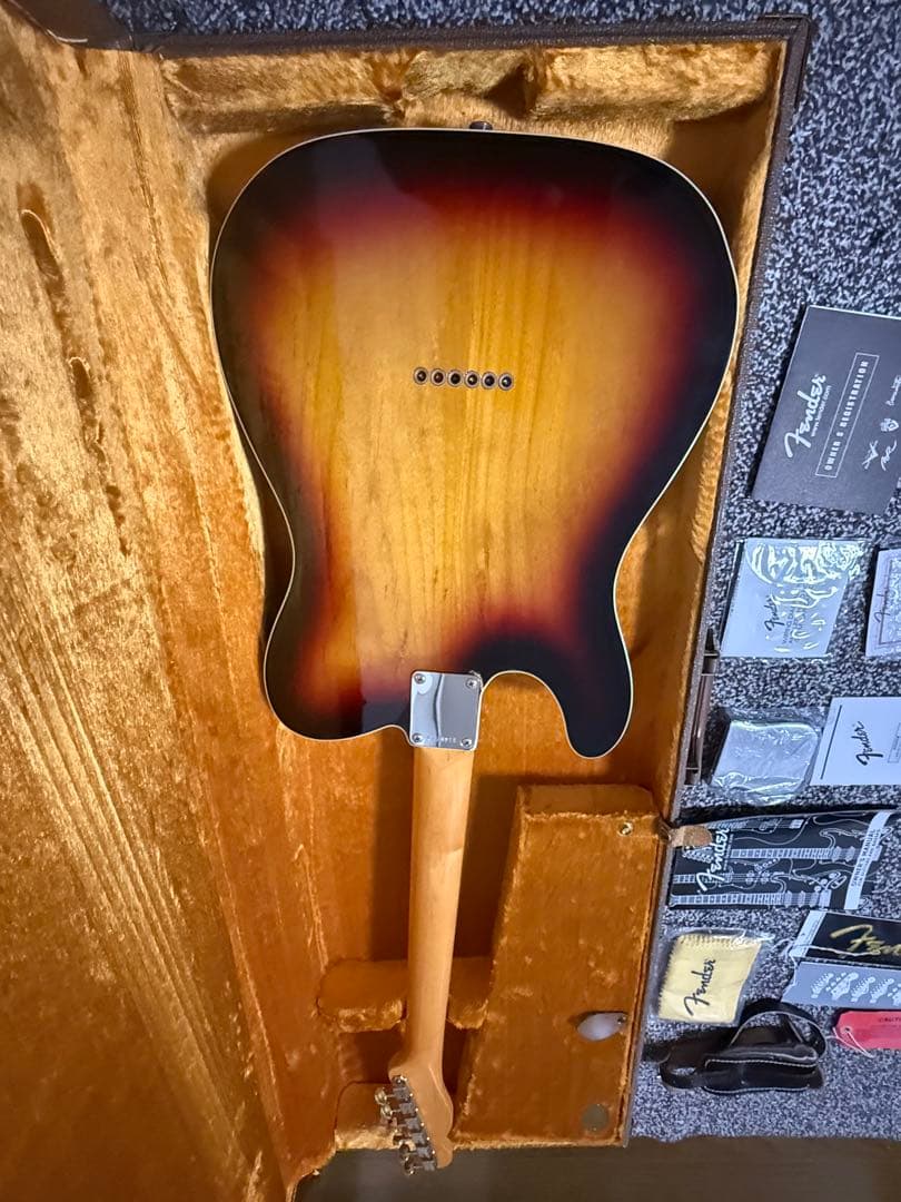 フェンダーUSA アメリカンヴィンテージ62カスタムテレ 約3.2kg - メルカリ