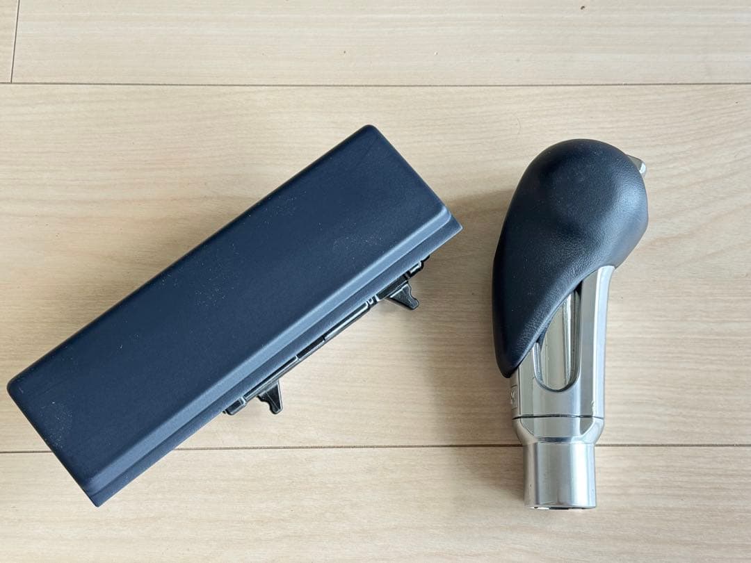 ポルシェ911 997/987用　純正灰皿 新品未使用　&　PDKシフトノブ