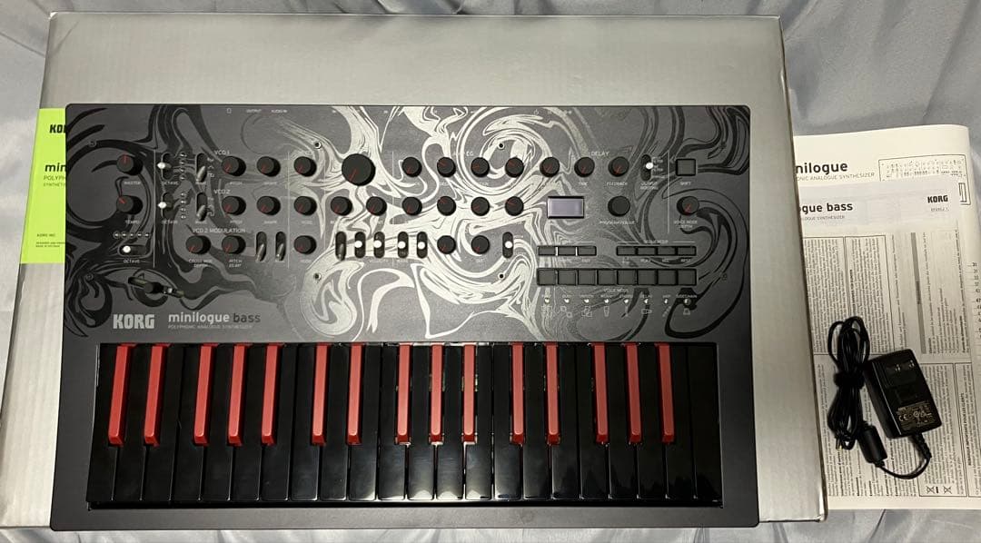 美品 KORG minilogue bass ベースシンセサイザー 元箱あり 楽天市場】KORG minilogue bass -POLYPHONIC ANALOGUE SYNTHESIZER
