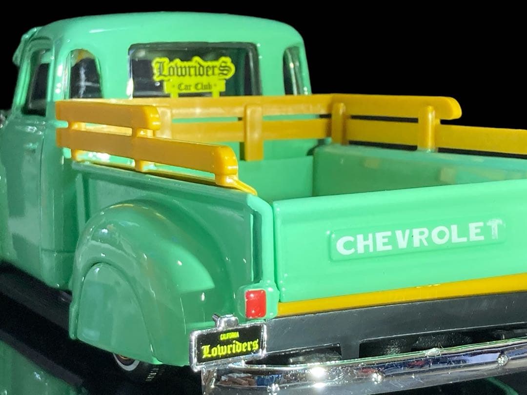 マイスト《 '50 シボレー 3100 ローライダー *ボム Maisto 》開