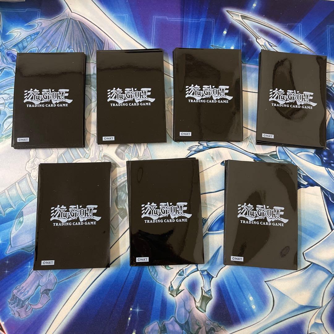 遊戯王　海外版　初期ロゴスリーブ　ブラック　70枚セット 皇の鍵スリーブ 黒 ブラック デュエリストボックス2012 遊戯王ZEXAL
